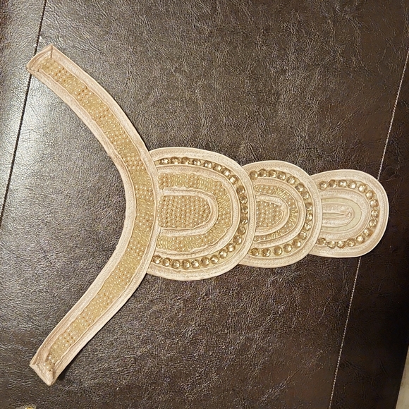 Lot of sew in collar appliques - Picture 2 of 8